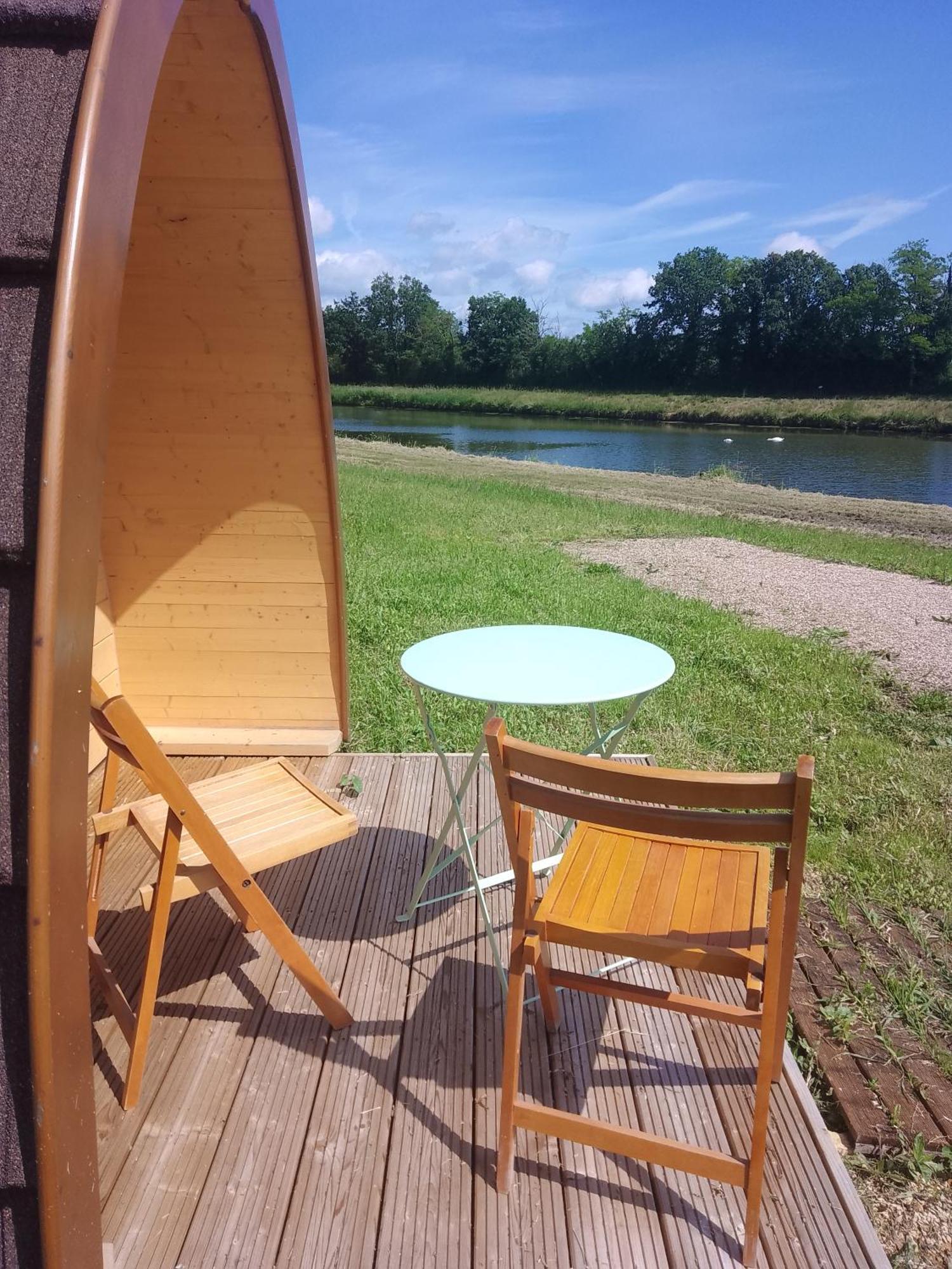 La Halte Du Canal Luthenay-Uxeloup エクステリア 写真